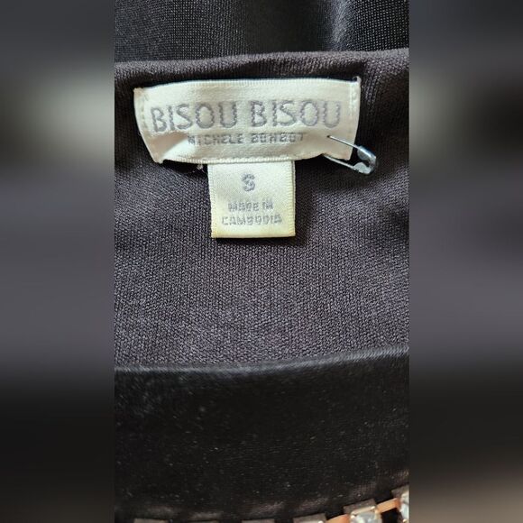 Bisou Bisou Black sleeveless top with removable rhinestone necklace - Size Small - Picture 7 of 7